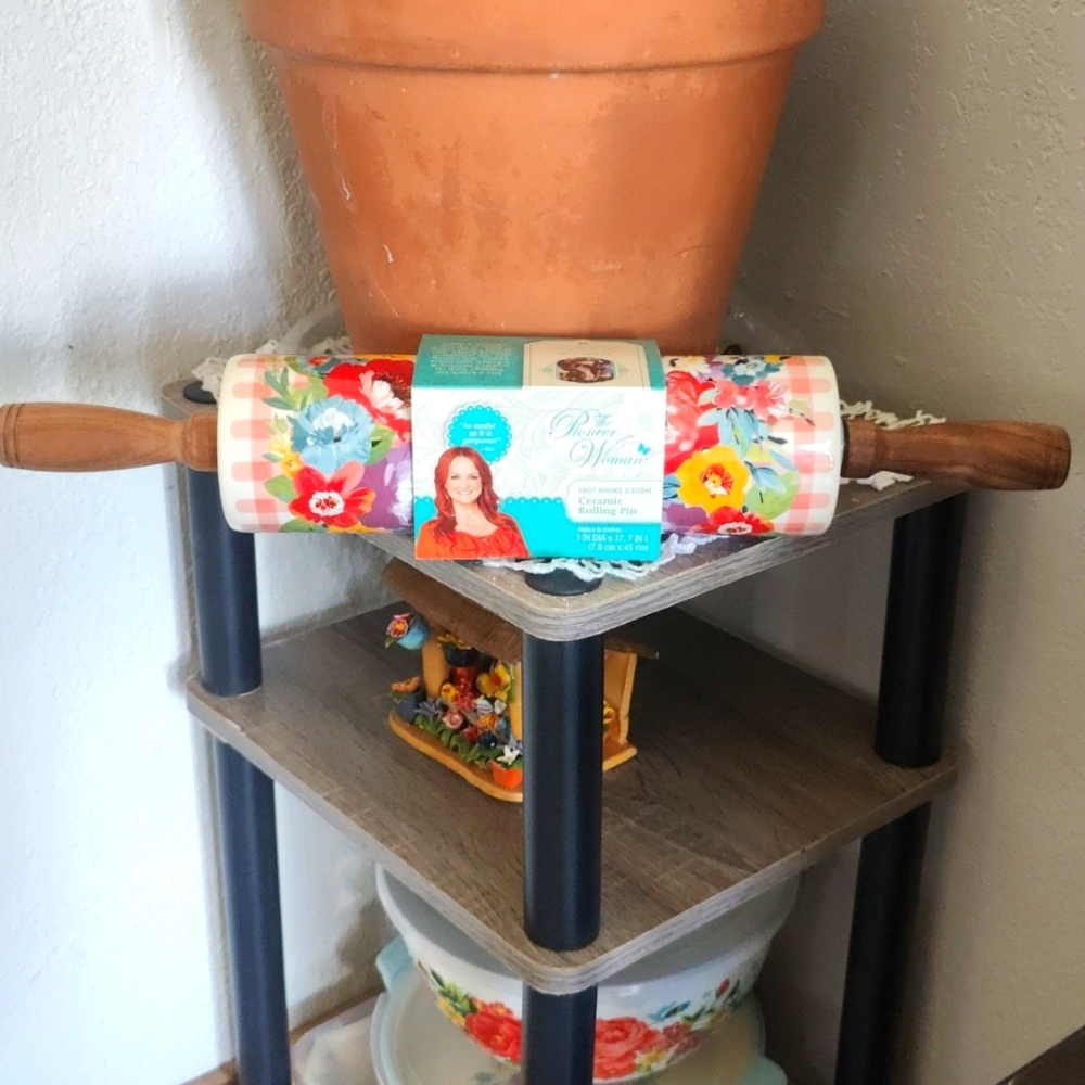 Pioneer woman sweet rose blossoms rolling pin